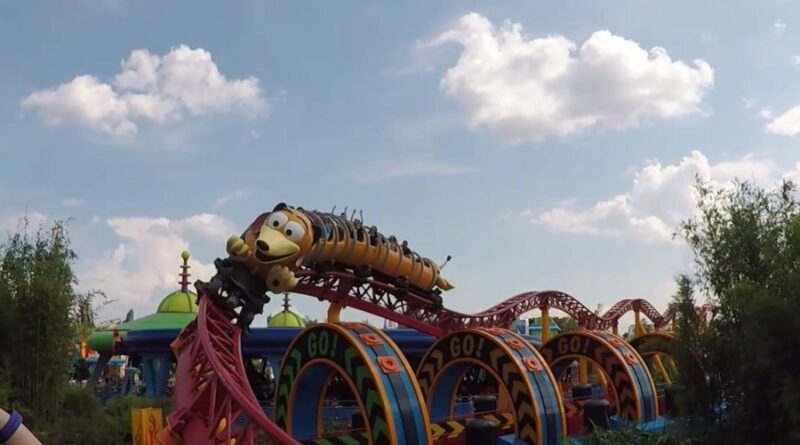 slinky dog dash coaster at hollywood studiios