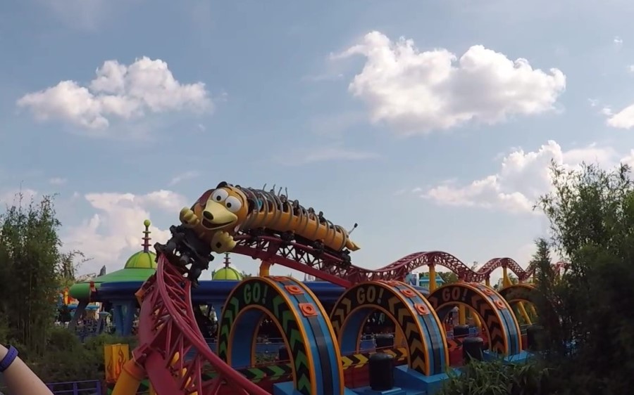 slinky dog dash coaster at hollywood studiios