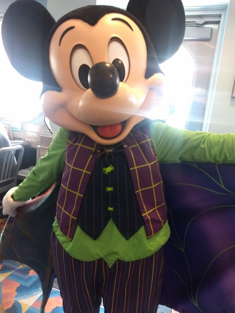 Mickey at Minnie's Halloween Dine